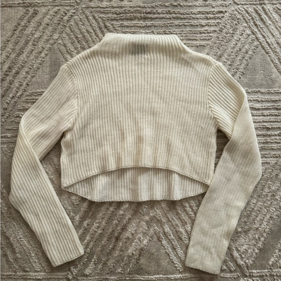 Cropped knit jumper - Picture 2 of 3